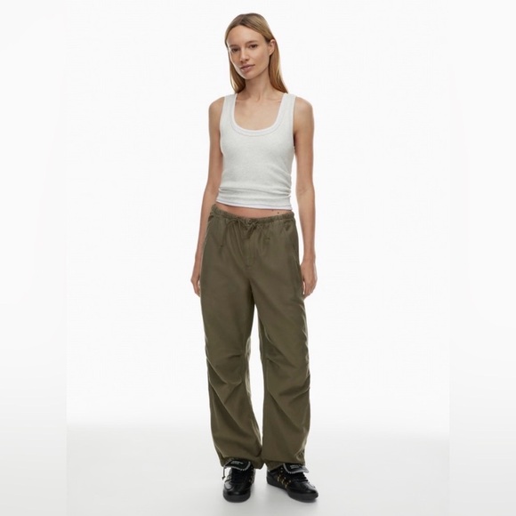 Aritzia TNA cache track Pants olive green pull on elastic waist straight leg M - Picture 1 of 15